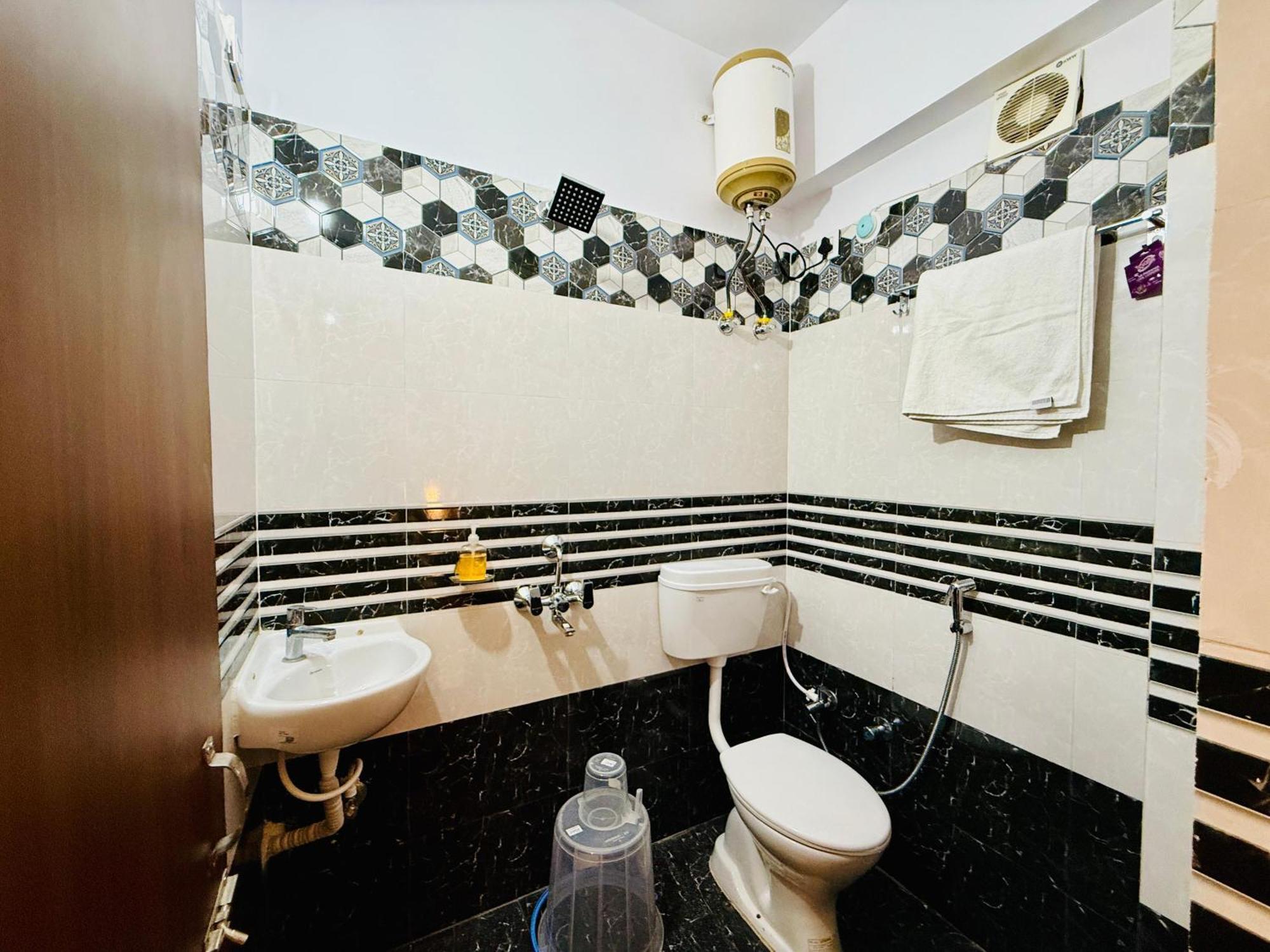 Hotel Golden Crystal Patna  Zimmer foto